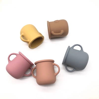 2023 New Design BPA Free Baby Bear Shaped Cute Baby Training silicone straw cup toddler